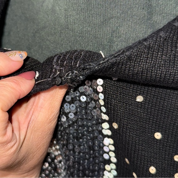 Michael Simon • Sequin Star Knit Short Sleeve Sweater - Picture 15 of 15